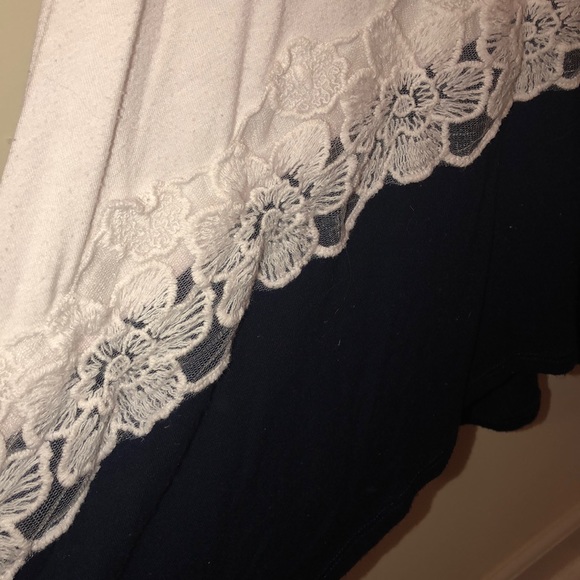 Boutique top!😋😋 - Picture 6 of 7